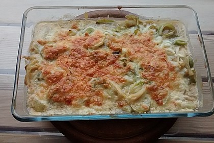 Putenschnitzel in Käse - Lauch - Sauce mit Rösti überbacken 5