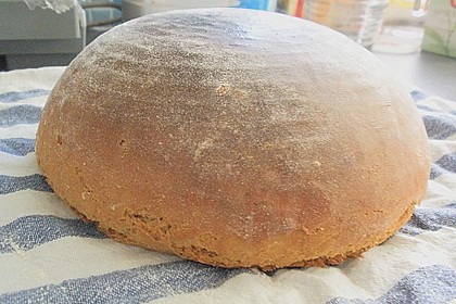 Bauernbrot 235