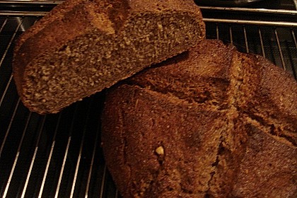 Bauernbrot 255