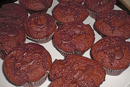 Schokoladen - Muffins mit Erdnussbutterkern 2