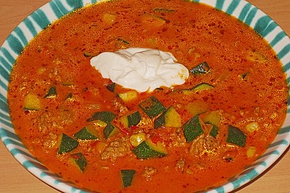 Würziger Zucchini - Hackfleisch - Topf 3