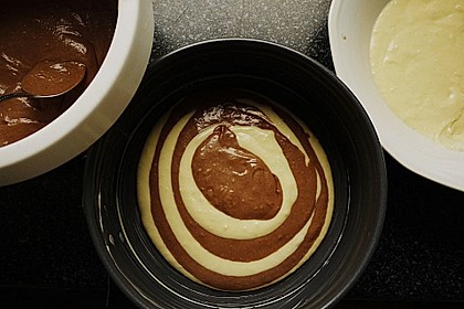W&ouml;lkchen - Zebra - Kuchen 24
