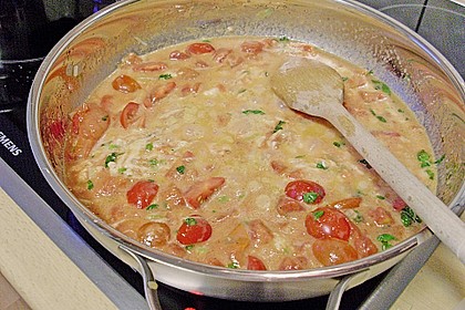 Penne mit  Feta - Tomaten - Sauce
