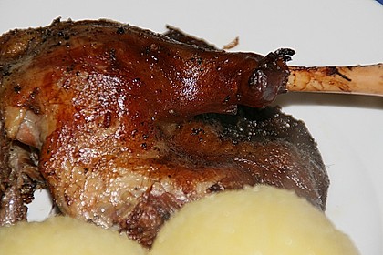 Weihnachtsgans mit Rotwein - Ingwersauce