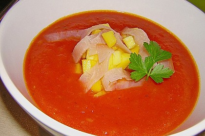 "Tomatensuppe tropisch" mit Mango und Ingwer