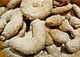Uromis Nusskipferl