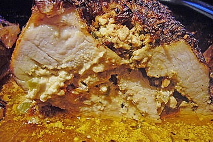 Mediterran gef&uuml;llte Schweinerolle