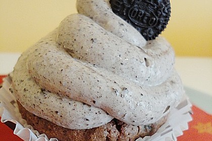 Black 5 Cupcakes 1