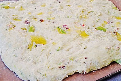 Focaccia mit getrockneten Tomaten und gr&uuml;nem Spargel 1