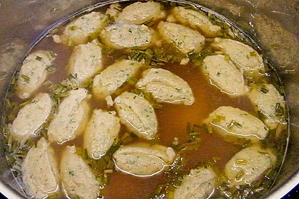 Grie&szlig;nockerlsuppe 1