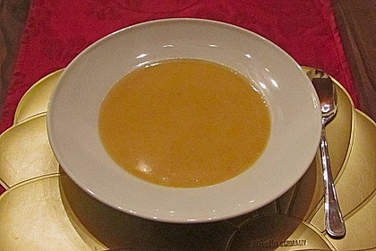 K&uuml;rbissuppe