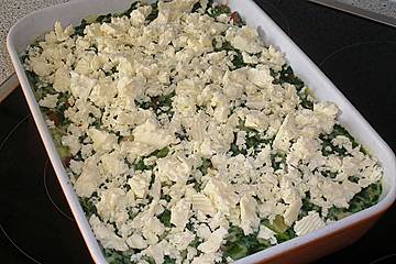 Lachsfilet in Spinatsauce mit Feta