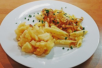 Nudeln mit Gruy&egrave;re und Apfelkompott