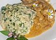 Wildkr&auml;uter - Semmelkn&ouml;del a la Kr&auml;uterjule mit Putengeschnetzeltem