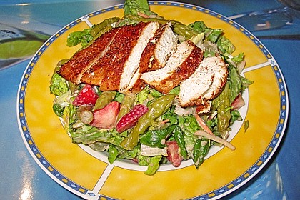 Spargel - Erdbeer - Salat mit Hähnchenbrustfilet 4