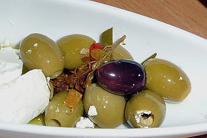 Eingelegte Oliven "provenzalische Art" 6