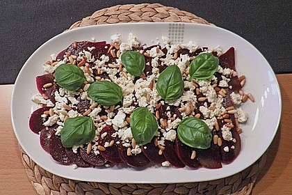 Rote Bete Salat mit Schafk&auml;se & Balsamico - Dressing