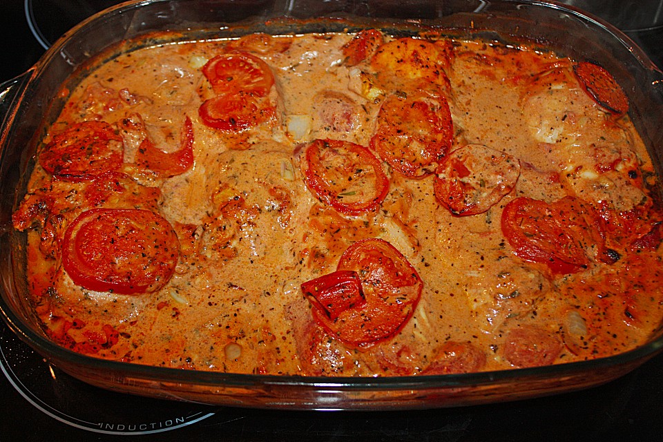 Putenschnitzel in Tomaten - Käsesoße mit frischen Tomaten (Rezept mit ...
