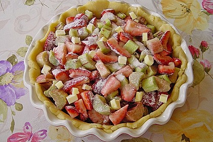 Erdbeer - Rhabarber Pie 2
