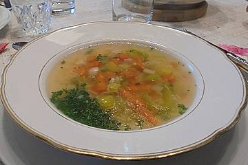 Hühnersuppe