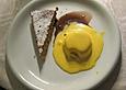 Mandelkuchen mit Safraneis und Myrtensauce