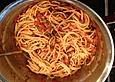 Spaghetti mit Tomaten, Minze und Kapern