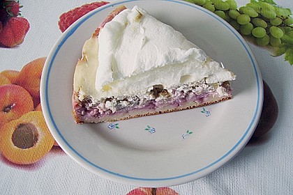 Altm&uuml;hltaler Rhabarberkuchen mit Erdbeeren und Baiserhaube 6