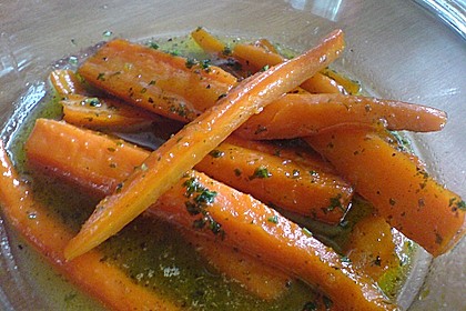Feines Karottengem&uuml;se mit Dill 1