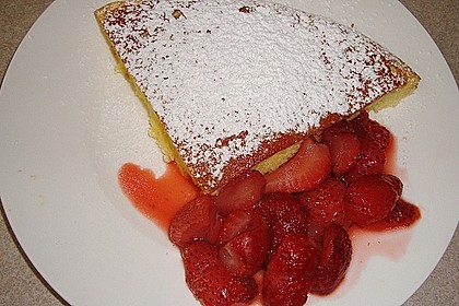 Ofen-Pancake mit warmen Erdbeeren 4