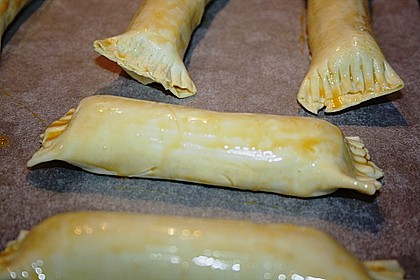 W&uuml;rstchen mit K&auml;se im Schlafrock 7