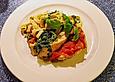 H&auml;hnchen - Gorgonzola - Gratin auf Pasta und Spinat