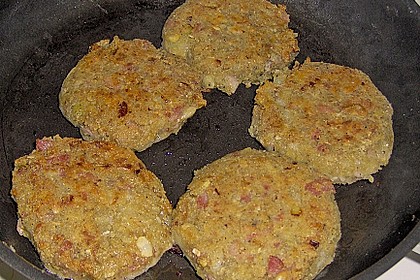 Kichererbsen-Schinken-Ziegenk&auml;se Frikadelle