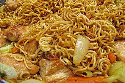 Gebratene Nudeln Asia Art 3