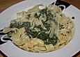 Nudeln mit Spinat - Frischk&auml;sesauce