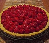 Erdbeertarte mit wei&szlig;er Schokoladencreme (Bild)