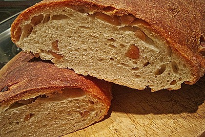 Albertos Oliven-Erdnuss Brot 5