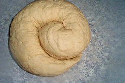Weizenbrotschnecke nach Schweizer Art 1