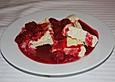 Vanilleeis mit hei&szlig;en Himbeeren