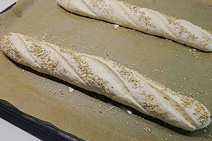 Frischkäsebrotstange mit Sesamkruste 26