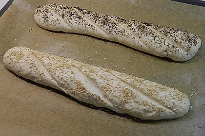 Frischkäsebrotstange mit Sesamkruste 28