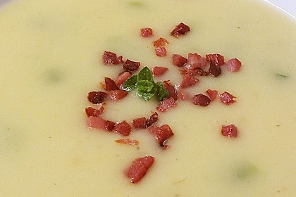 Deftige Kartoffelcremesuppe mit Speck 4