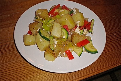 Kartoffel - Paprika Pfanne mit Schafskäse 8