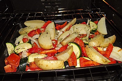 Kartoffel - Paprika Pfanne mit Schafskäse 12