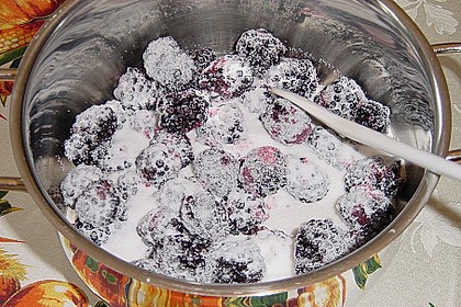 Brombeerlikör gekocht 20