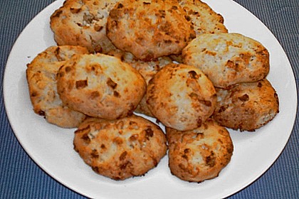 Aprikosen - Scones mit wei&szlig;er Schokolade