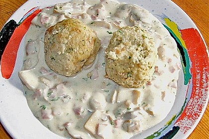 Pilzragout mit Semmelkn&ouml;del