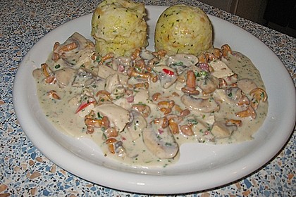 Pilzragout mit Semmelkn&ouml;del 1