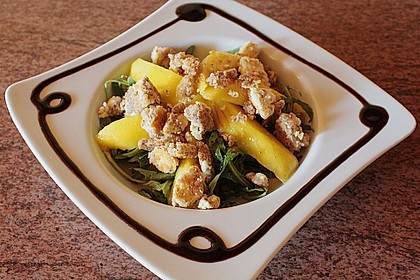 Blattsalat mit Mango und Schafskäse 23