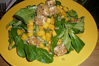 Blattsalat mit Mango und Schafskäse 11