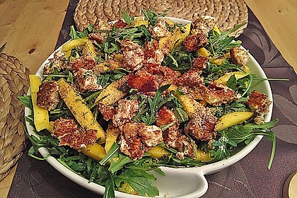 Blattsalat mit Mango und Schafskäse 43